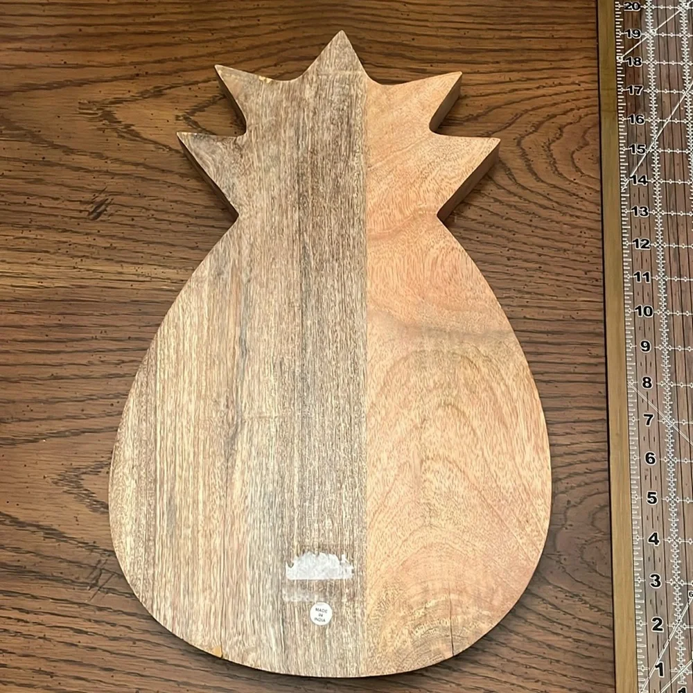 Wooden‎ Pineapple shaped serving tray